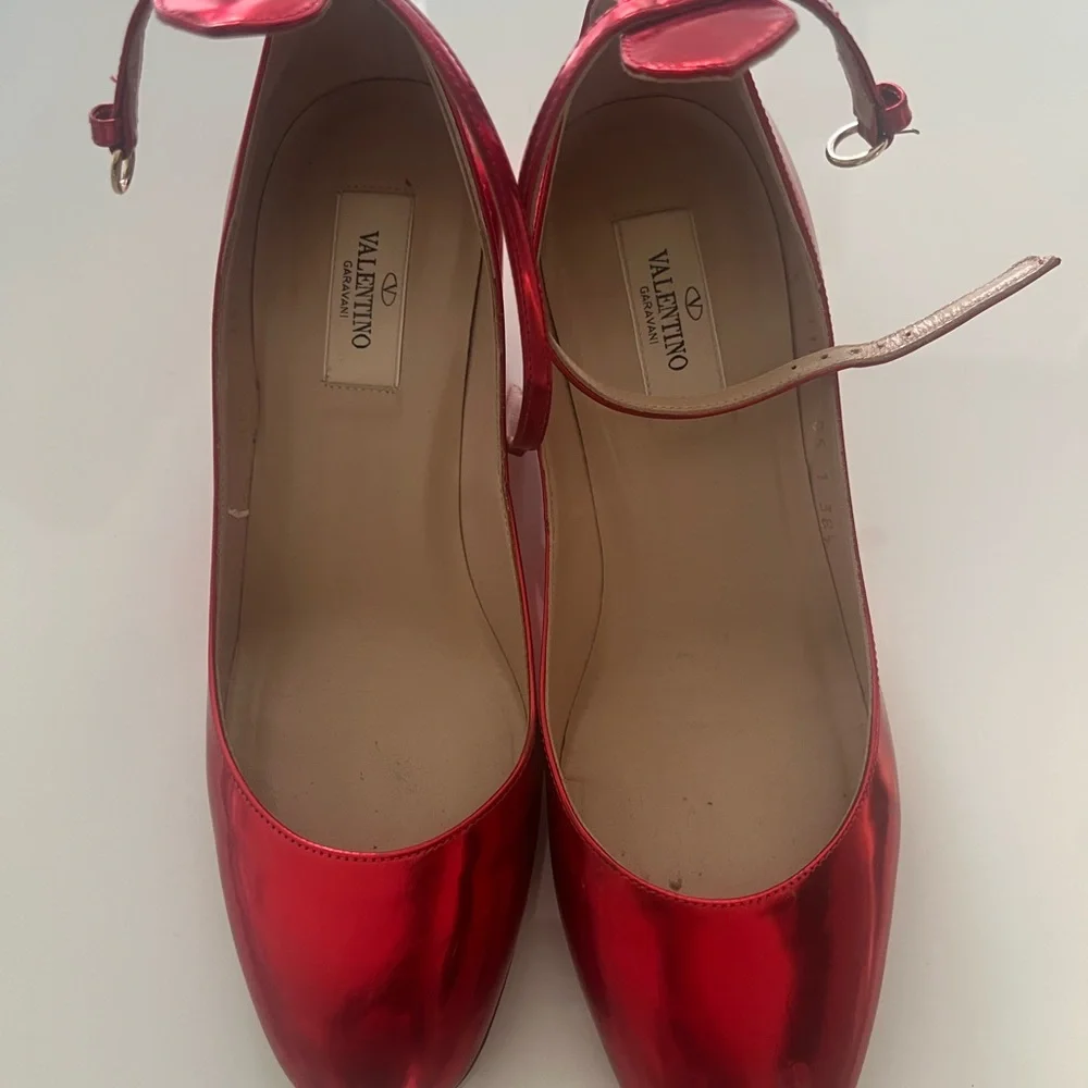 Valentino Shiny Red Heels - Picture 1 of 11